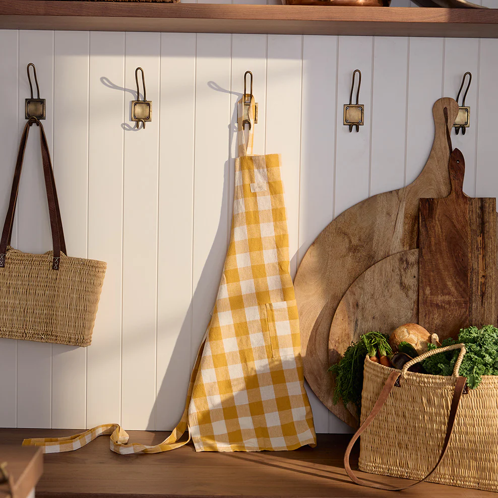 Maggie Living: Woven Gingham Apron - Image 5